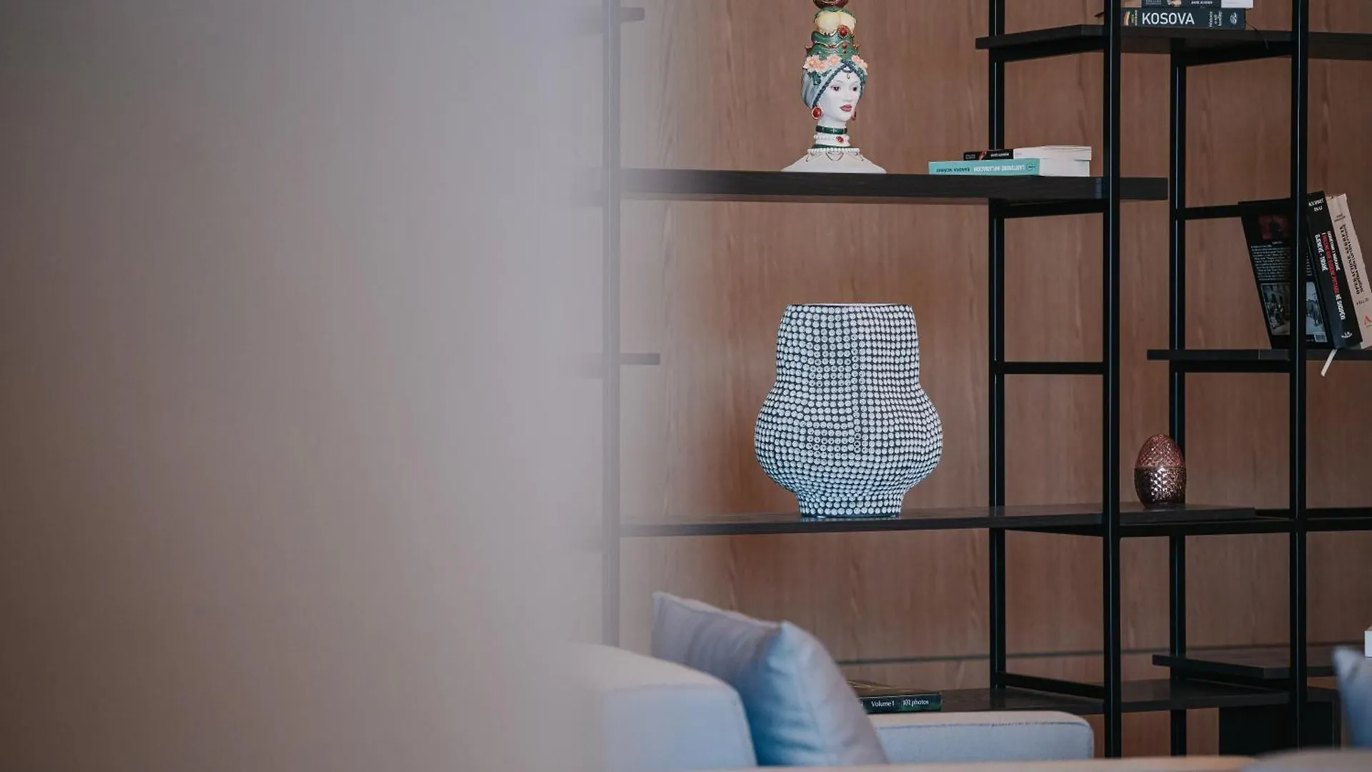 Magnus Hotel فلورا