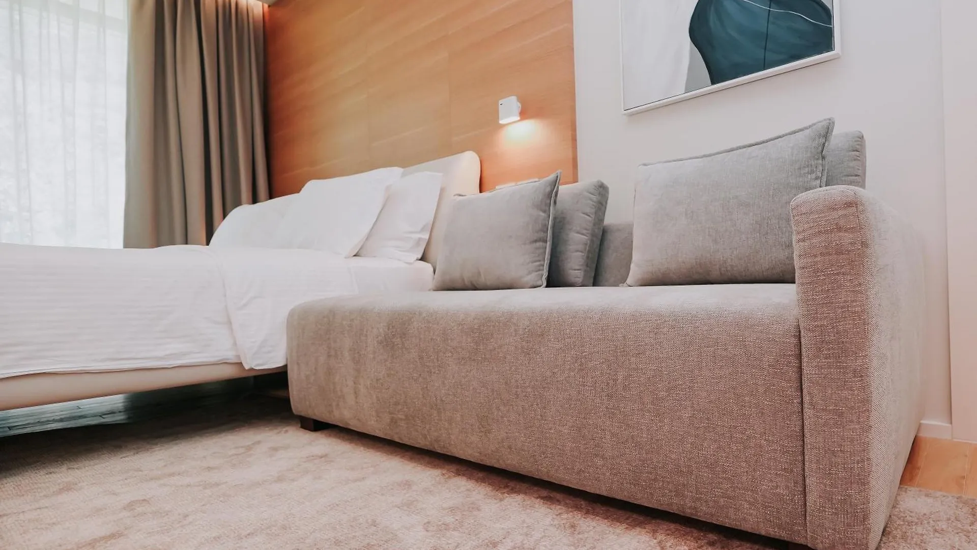 Magnus Hotel فلورا