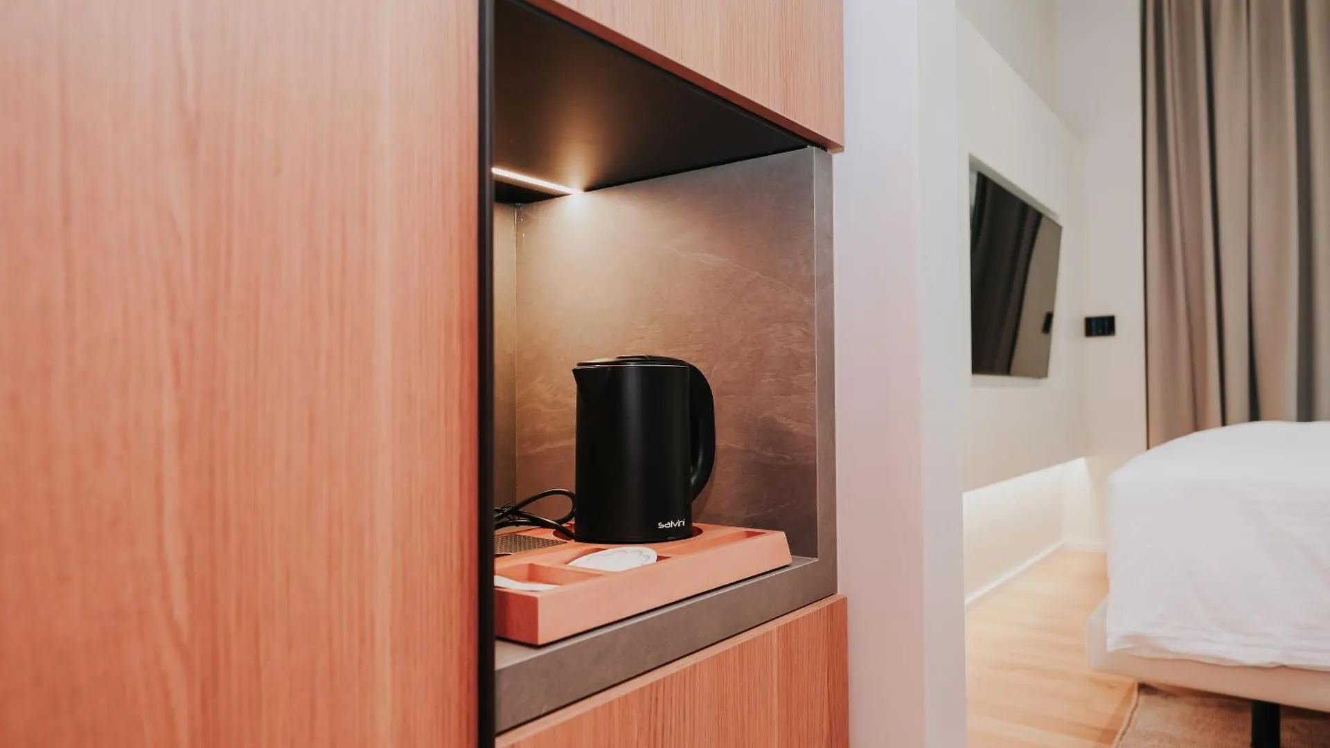 Magnus Hotel فلورا