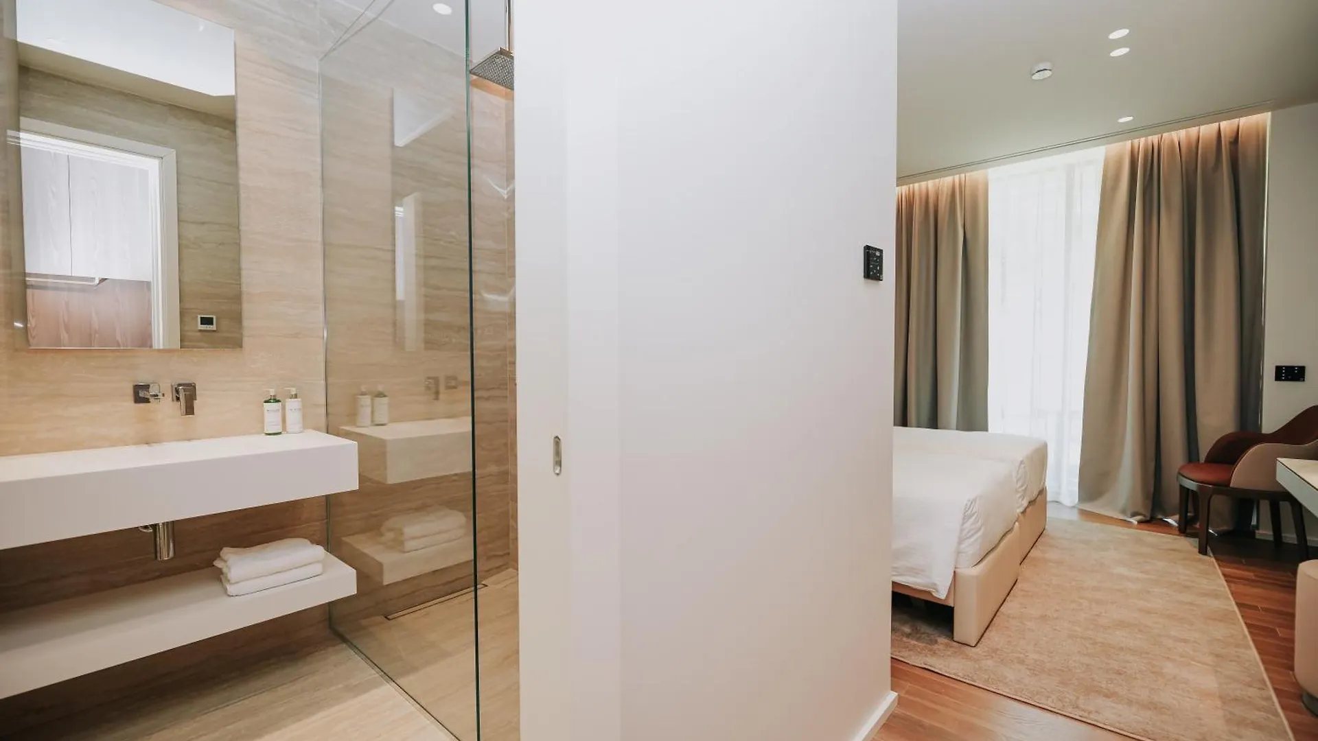 Magnus Hotel Vlorë Αλβανία