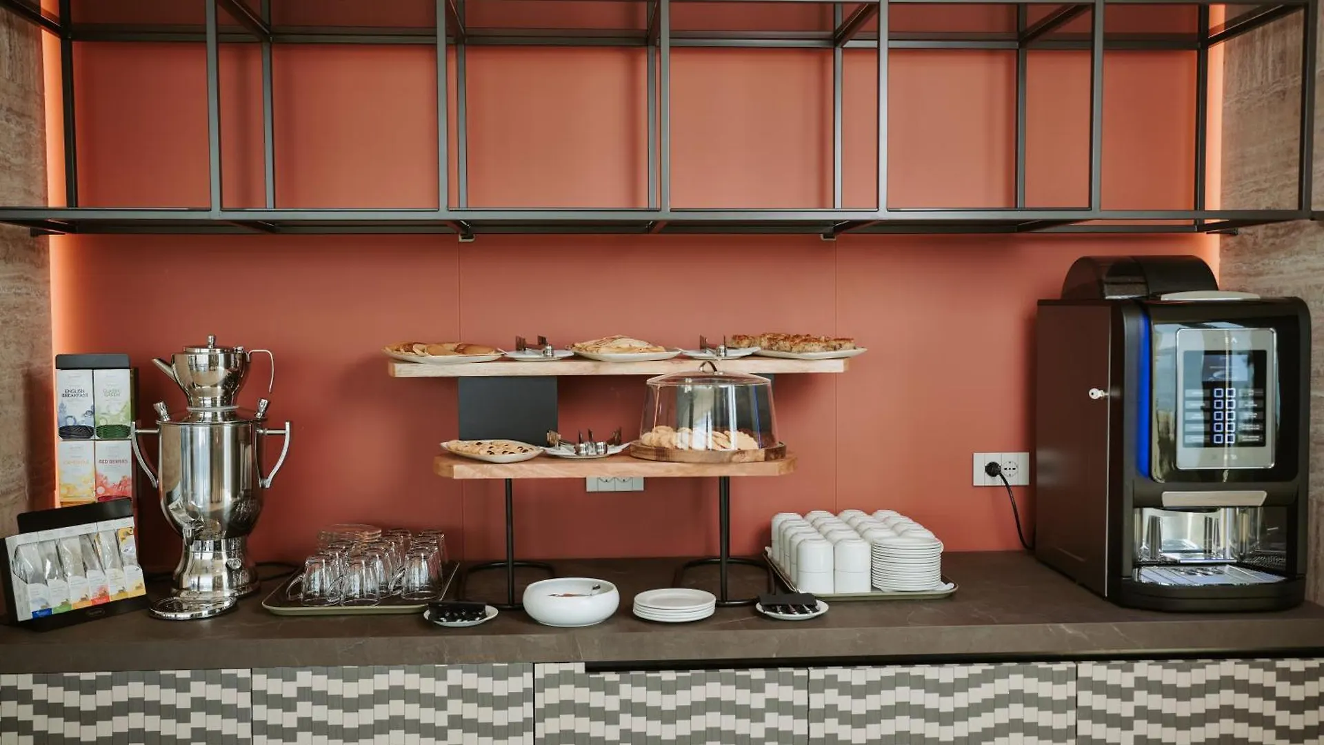 Magnus Hotel فلورا
